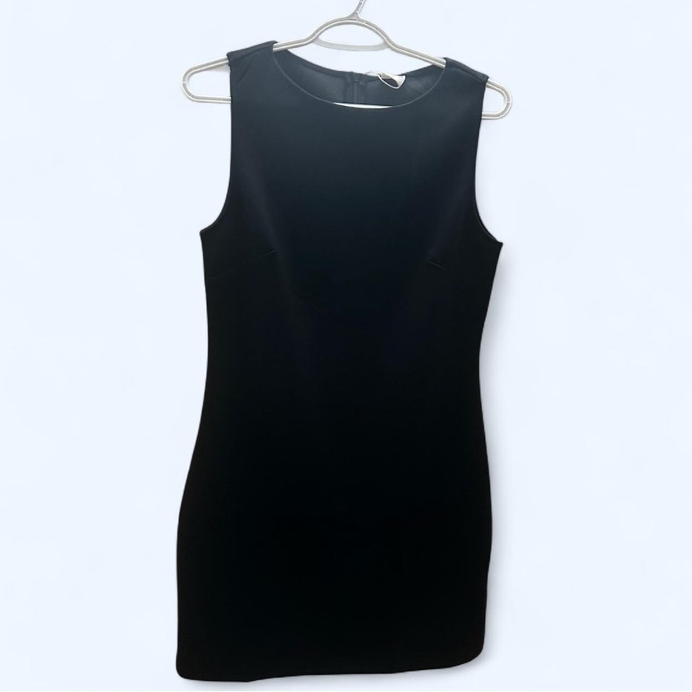 Elegant Black Sleeveless Dress